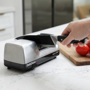 Chef'sChoice Model 15XV Professional Electric Knife Sharpener, 3