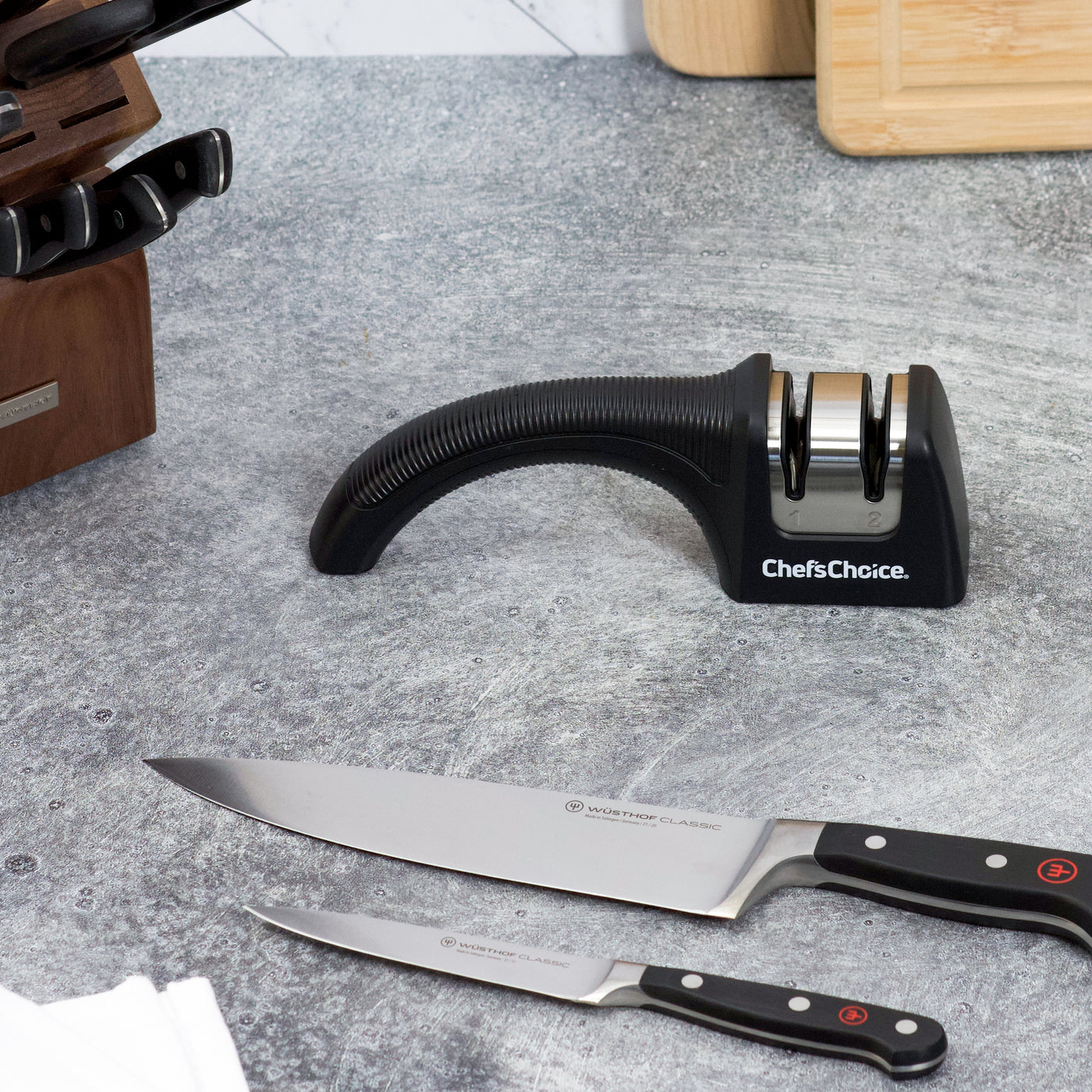 The Chef'sChoice Pronto Commercial Model 465 2-Stage Diamond Hone Manual Knife  Sharpener is specifically designed for food service professionals who want  a rugged, easy-to-use and extremely fast manual sharpener for both straight